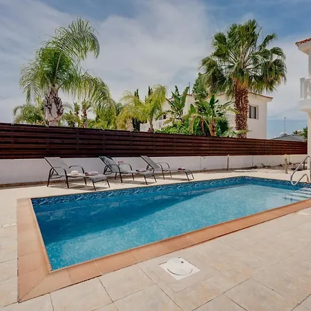 Croeso Villa Ajía Nápa