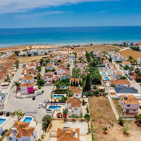 Villa Croeso Ajía Nápa
