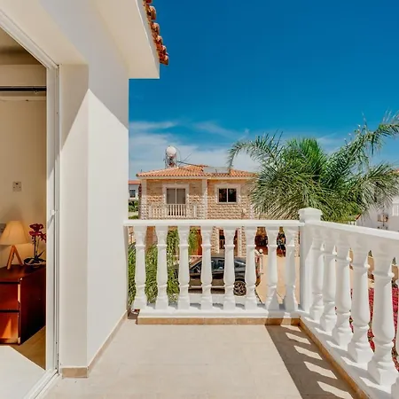 Villa Croeso Ajía Nápa