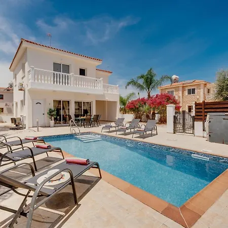 Vila Croeso Ayia Napa